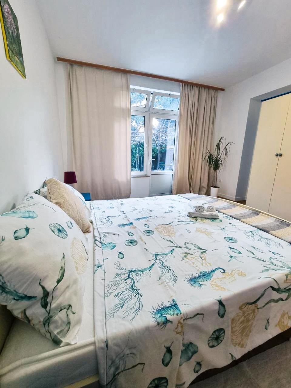 Retreat Apartments With Free Parking Pola Esterno foto