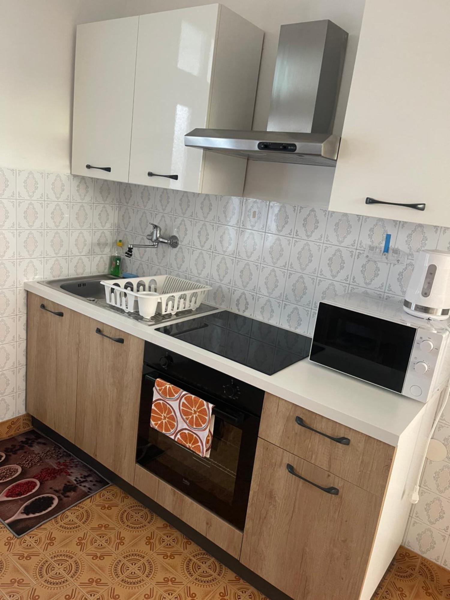 Retreat Apartments With Free Parking Pola Esterno foto